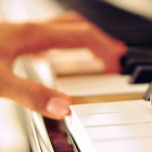 内射啊嗯教官受不了
